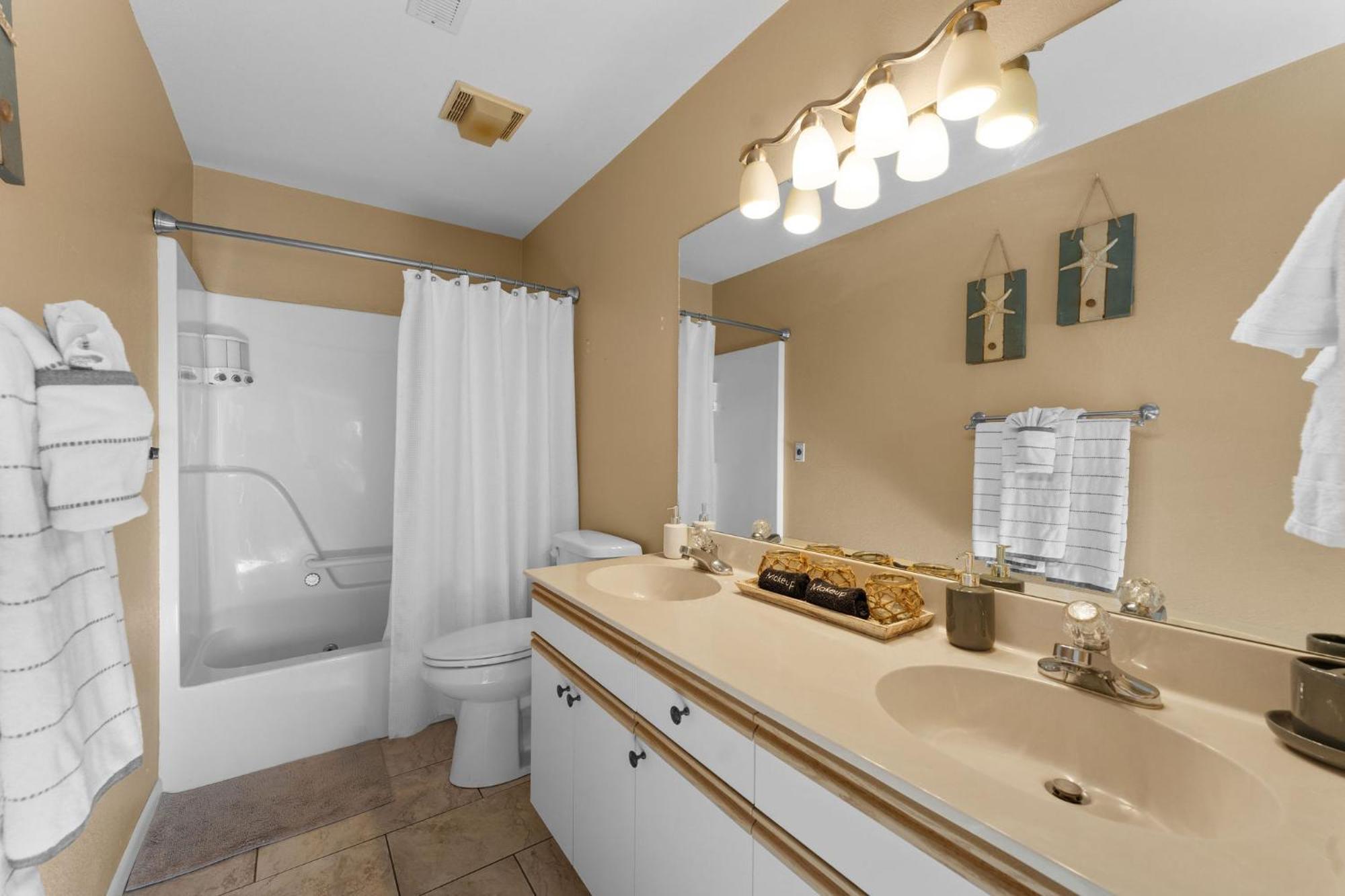 Cozy Top Floor 2Br Condo With View And Amenities!! Point Lookout Buitenkant foto